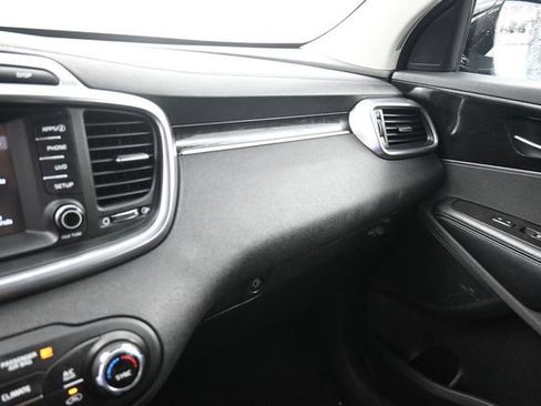 Used 2018 Kia Sorento EX AWD/4WD image 27