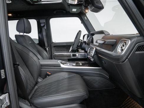 Used 2025 Mercedes-Benz G 63 AMG 4MATIC image 34