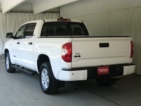 Used 2021 Toyota Tundra SR5 image 24