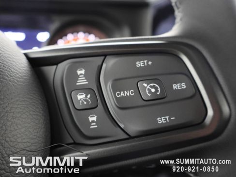 New 2026 Jeep Wrangler Unlimited Rubicon AWD/4WD image 13