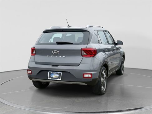 Certified 2023 Hyundai Venue SEL w/ Cargo Package image 3