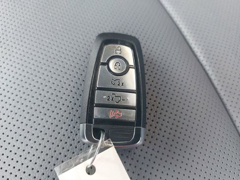 Used 2023 Ford F150 Lightning Lariat AWD/4WD image 37