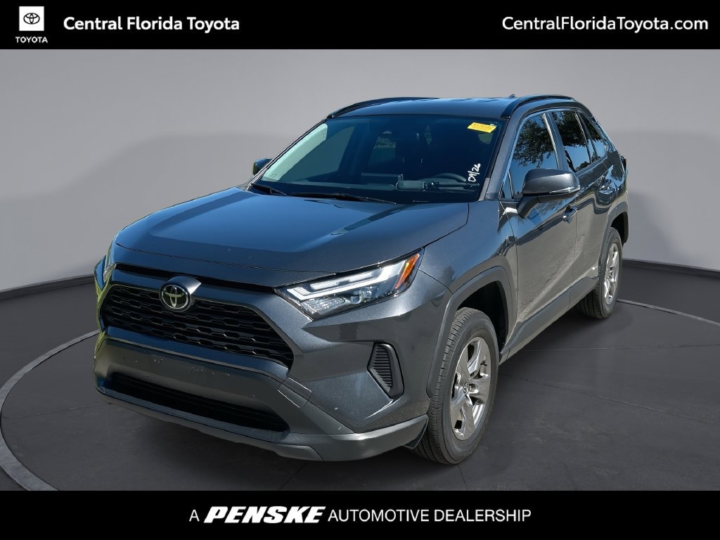 Certified 2025 Toyota RAV4 LE AWD/4WD image 1