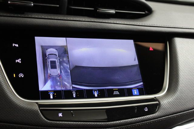 Used 2025 Cadillac XT5 Premium Luxury w/ Technology Package AWD/4WD image 16