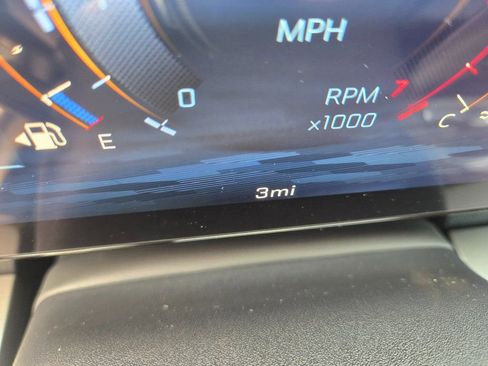 New 2026 Chevrolet Traverse LT w/ Sun and Wheel Package image 13