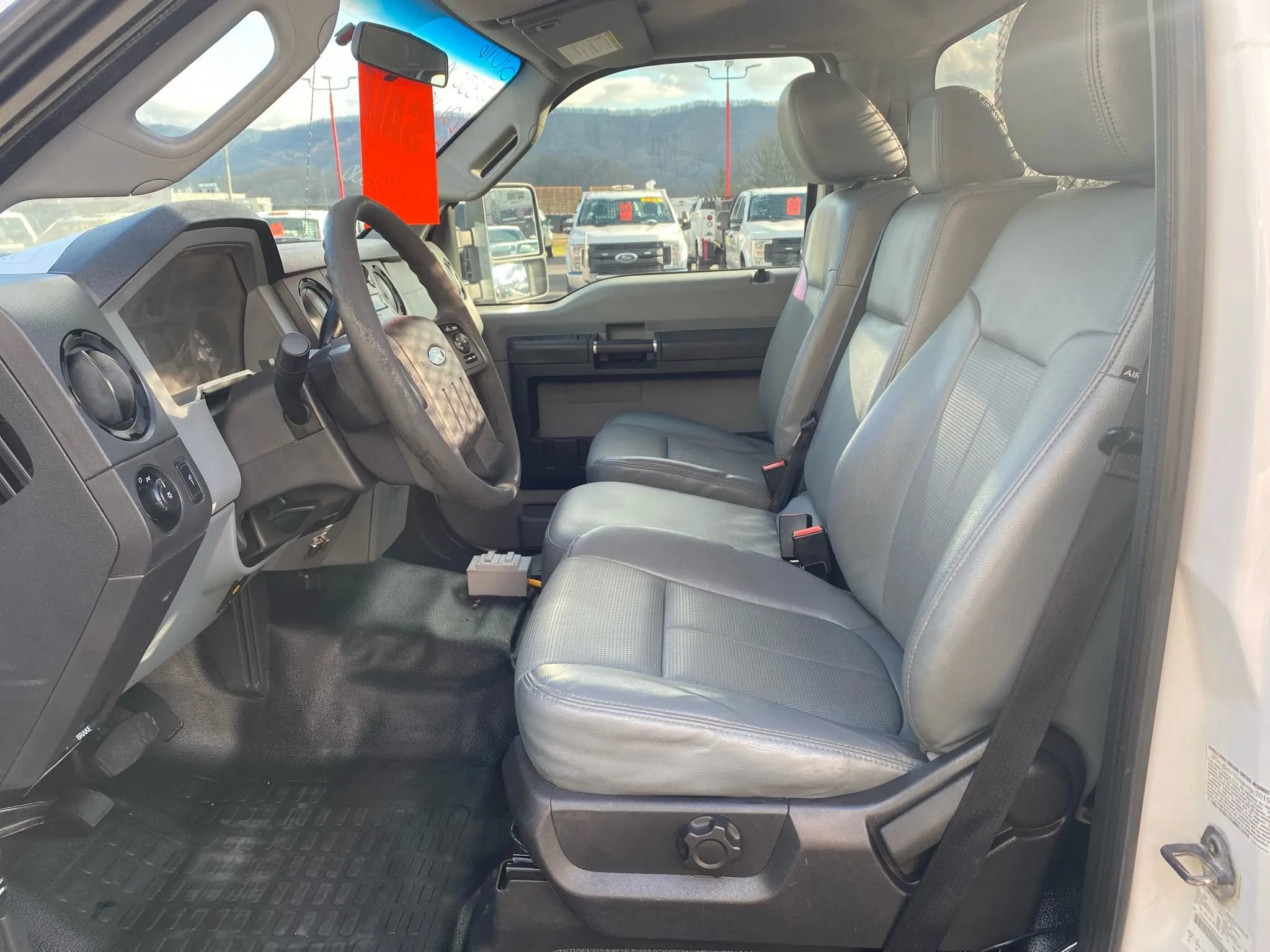 Used 2016 Ford F350 XL w/ Power Equipment Group AWD/4WD image 10