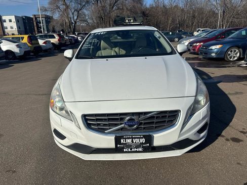 Used 2011 Volvo S60 T6 image 2