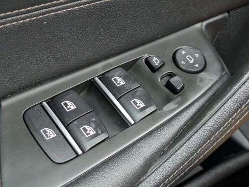 Used 2021 BMW 530i w/ Convenience Package RWD image 19