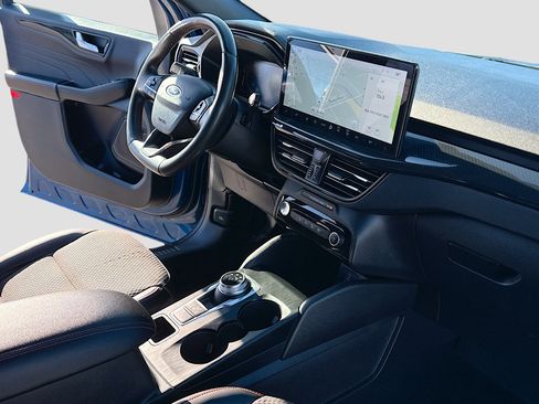 Certified 2023 Ford Escape ST-Line w/ Tech Pack #1 image 5