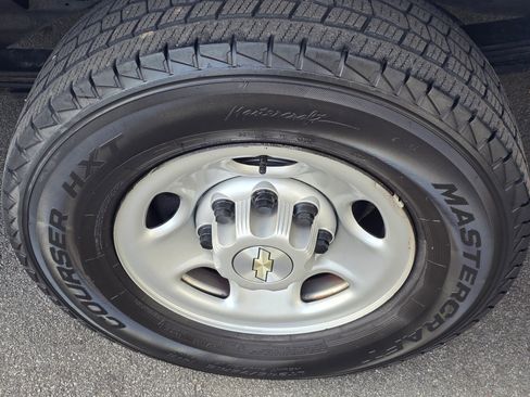 Used 2020 Chevrolet Express 2500 image 33