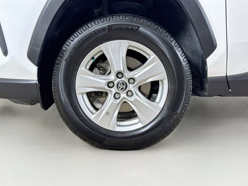 Certified 2021 Toyota RAV4 LE AWD/4WD image 25