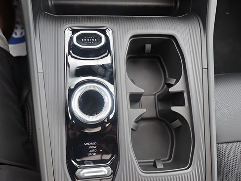 New 2026 Jeep Cherokee Overland AWD/4WD image 19