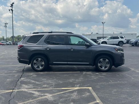 Certified 2026 Honda Pilot EX-L image 3