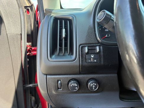 Used 2019 Chevrolet Colorado ZR2 AWD/4WD image 23