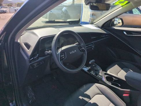 Certified 2025 Kia Niro EX FWD image 14