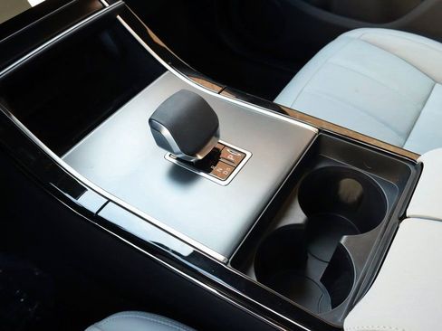 Used 2026 Land Rover Range Rover Evoque S image 25