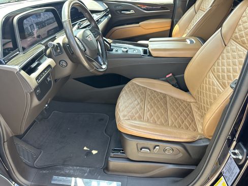 Certified 2021 Cadillac Escalade ESV Premium Luxury AWD/4WD image 10