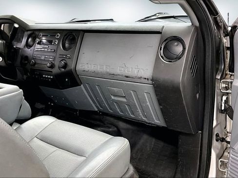 Used 2015 Ford F550 4x4 Regular Cab Super Duty image 18