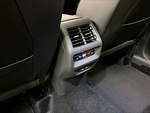 New 2026 Volkswagen Tiguan SEL R-Line image 16