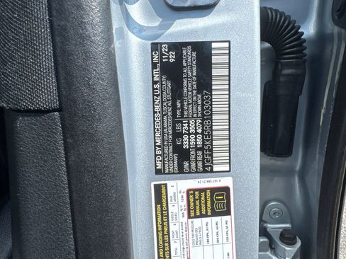 Used 2024 Mercedes-Benz GLS 450 4MATIC image 29