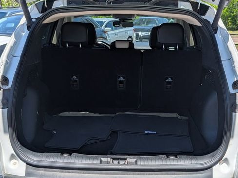 Used 2020 Ford Escape Titanium FWD image 29