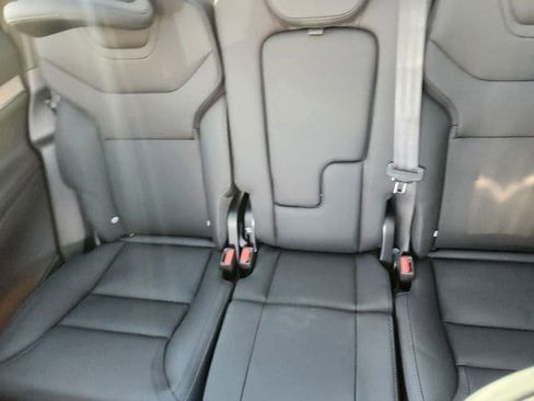 New 2025 Volvo EX90 Plus w/ Protection Package Premier image 13