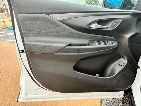 Used 2025 Buick Envista Sport Touring w/ Convenience I Package FWD image 15