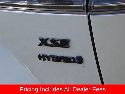 Used 2023 Toyota Corolla Cross AWD Hybrid w/ Convenience Package image 10