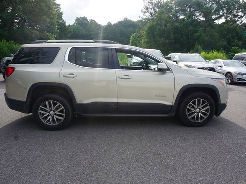 Used 2017 GMC Acadia SLE FWD image 21