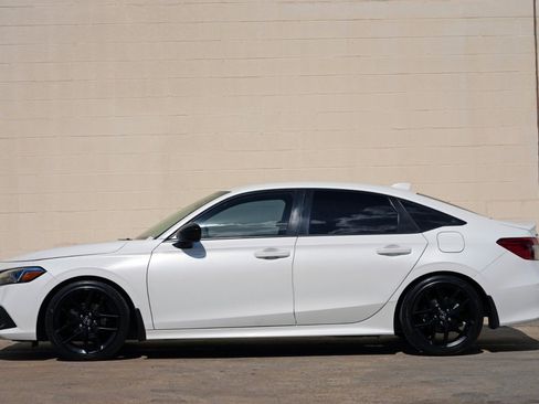 Used 2022 Honda Civic Sport image 8