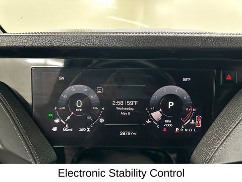 Certified 2025 GMC Yukon Denali AWD/4WD image 43
