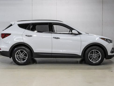 Used 2017 Hyundai Santa Fe Sport image 9