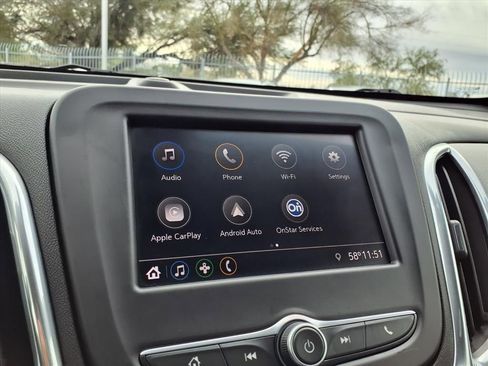 Used 2020 Chevrolet Equinox LS w/ LS Convenience Package image 4