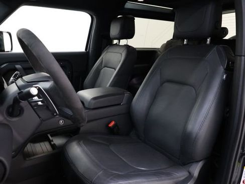 Used 2023 Land Rover Defender 90 V8 image 84