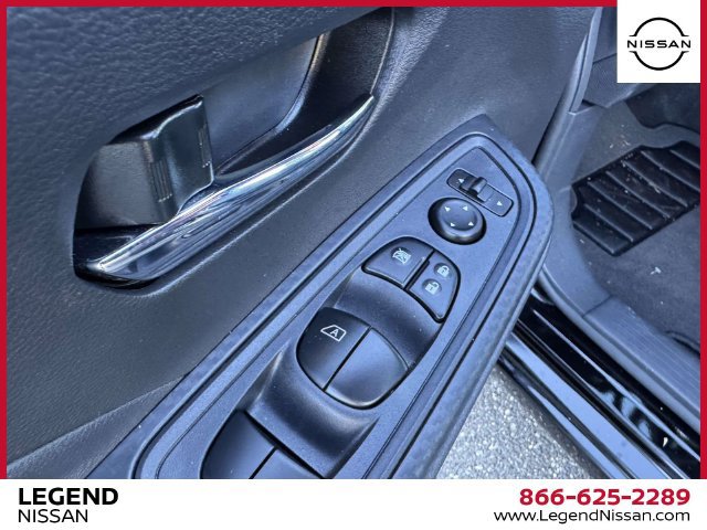 Used 2025 Nissan Versa SV w/ Trunk Package FWD image 17