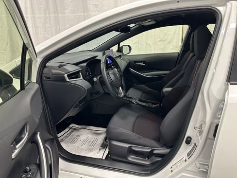 Used 2025 Toyota Corolla SE FWD image 10