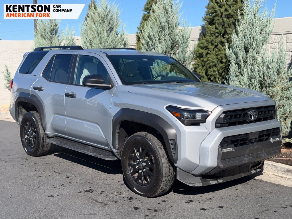 Used 2025 Toyota 4Runner SR5 AWD/4WD image 10