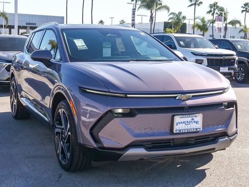 New 2026 Chevrolet Equinox EV LT image 3