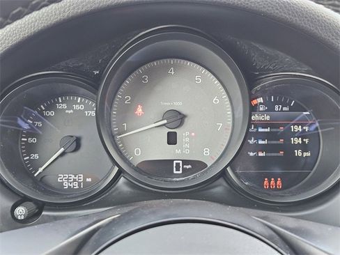 Used 2024 Porsche Macan S image 15