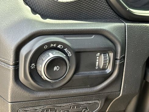 Used 2024 Jeep Wrangler Unlimited Rubicon 392 AWD/4WD image 24