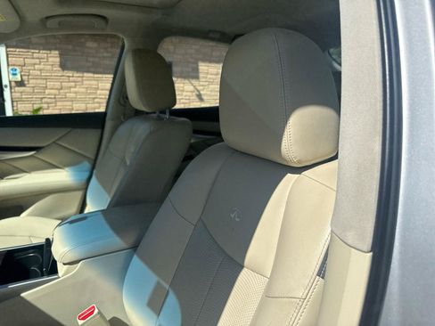 Used 2013 INFINITI M37 x w/ Premium Pkg AWD/4WD image 24