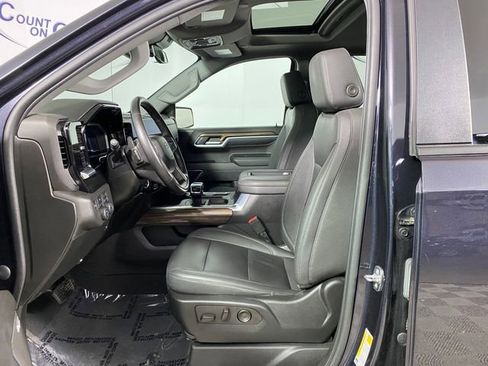 Certified 2022 Chevrolet Silverado 1500 RST w/ Convenience Package II image 10