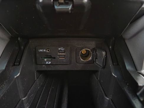 Used 2015 Ford Explorer XLT w/ Equipment Group 201B image 27