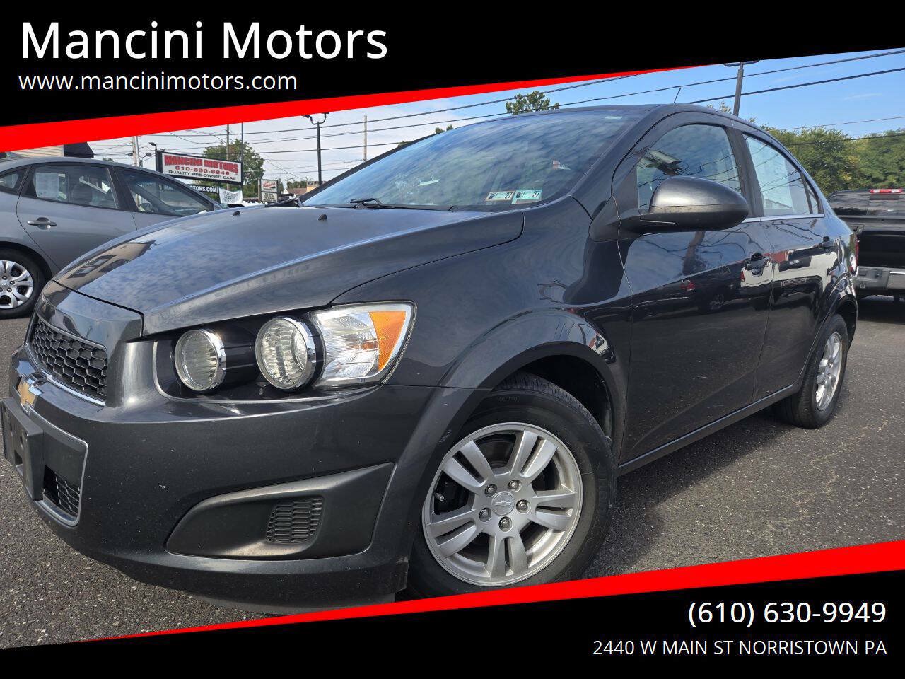 Used 2015 Chevrolet Sonic LT FWD image 1