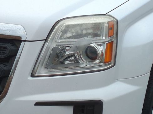 Used 2017 GMC Terrain SLE FWD image 11