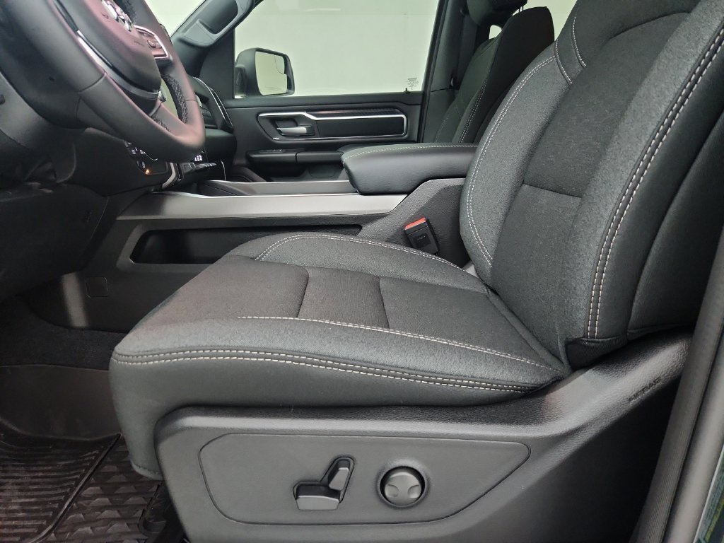 New 2026 RAM 1500 Big Horn AWD/4WD image 19