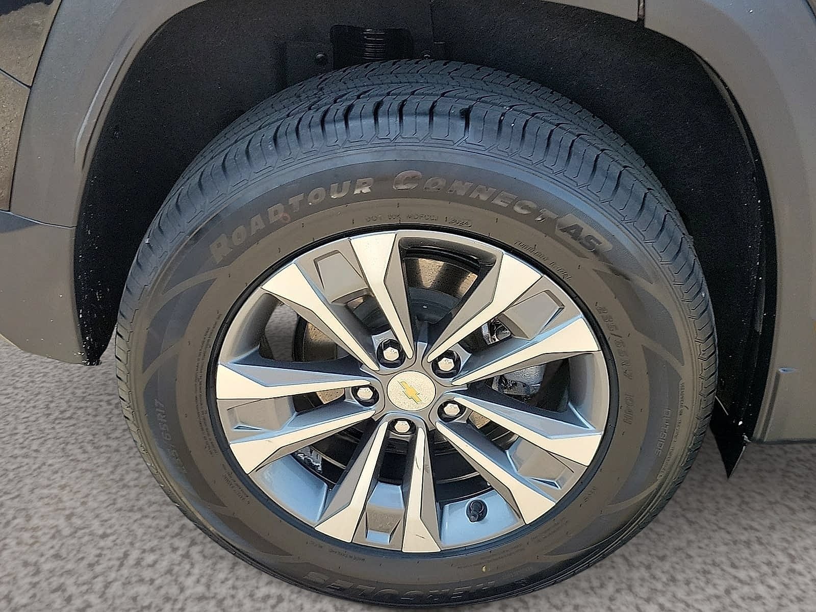 Used 2025 Chevrolet Equinox LT FWD image 6