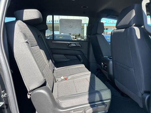 New 2026 Chevrolet Suburban LS w/ Max Trailering Package image 31