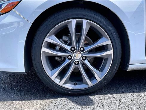 Used 2024 Chevrolet Malibu LT FWD image 32