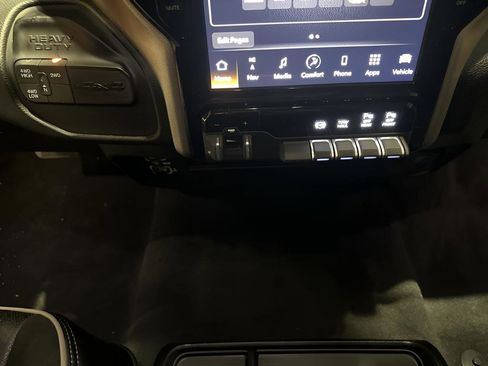 Certified 2024 RAM 2500 Laramie image 34